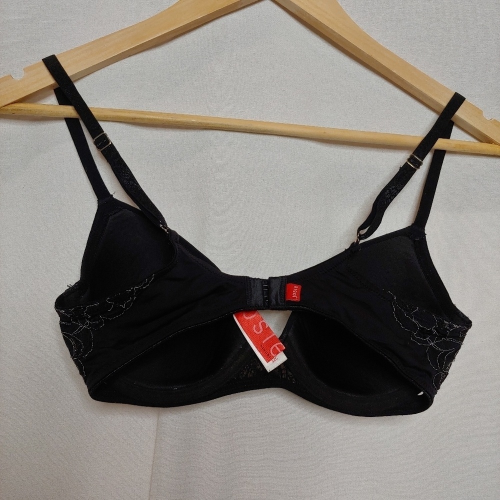 Josie by Natori Mya Contour Underwire Bra 832118 Black Silver Lace detail 32C - Picture 2 of 7